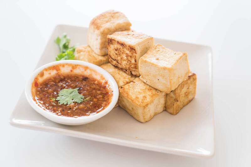 健康網》同樣叫「豆腐」熱量差很多！ 這項「滷味必點」超油